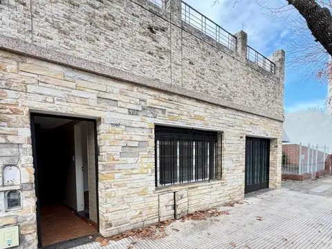 VENTA DE CASA EN VILLA DEVOTO A ACTUALIZAR