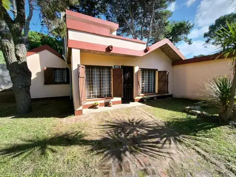 Casa de 4 amb c/cochera - Zona Sur- Villa Gesell