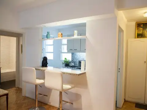 2 Ambientes con balcón Las Cañitas AMOBLADO