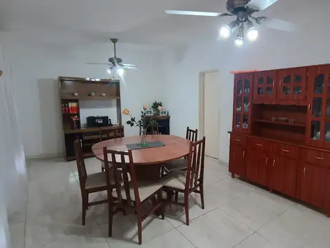 AV Libertador 1300