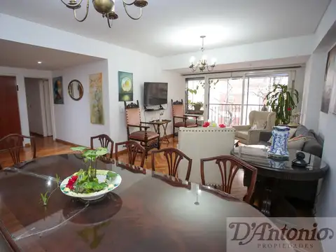 Departamento 4 ambientes con 3 baños