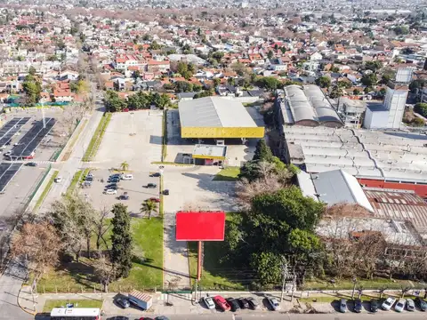 Galpon en Venta 62  mts Frente