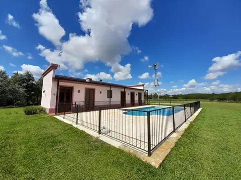 Casa 6 ambientes con 4 baños