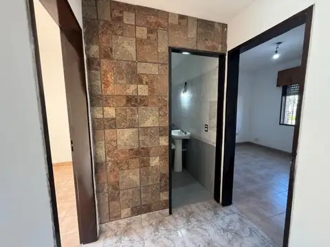 Esthercita 1300 , Piso 0