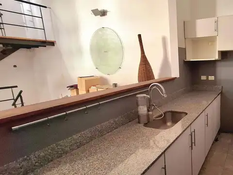 Depto Tipo Casa en Venta en San Telmo, USD 199.000