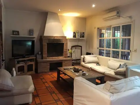 Chalet 4 ambientes en 2 plantas