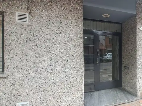 Departamento 3 ambientes en venta, Lanús Oeste, 56 m2.