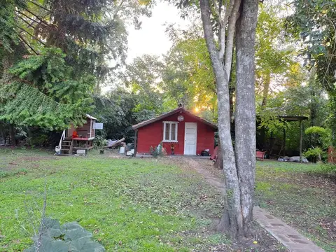 Chacra 1,7 has, con mejoras, zona Cuartel 8. Apta. Crédito 