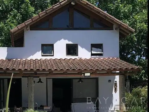 Casa en Alquiler de 3 dormitorios