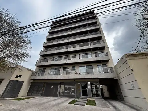 Departamento en venta sobre Avenida Mitre