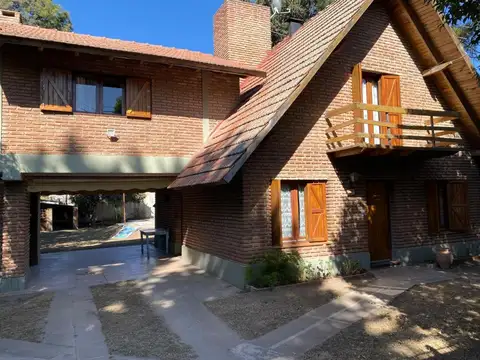 Casa en CARLOS PAZ -VENTA- Balneario El Fantasio