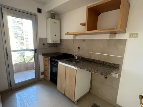 Departamento en Alquiler en Guemes, $ 750.000