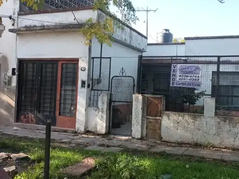 LOTE- CASA A RECICLAR RAFAEL CALZADA