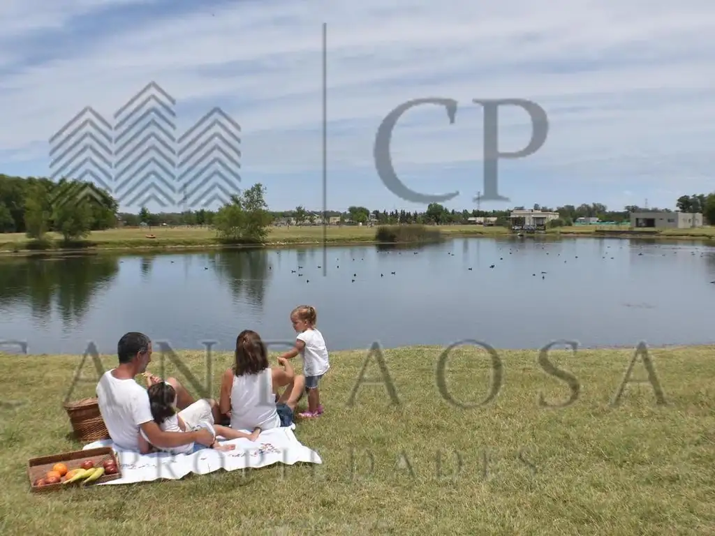 Terreno - 600  m² Total