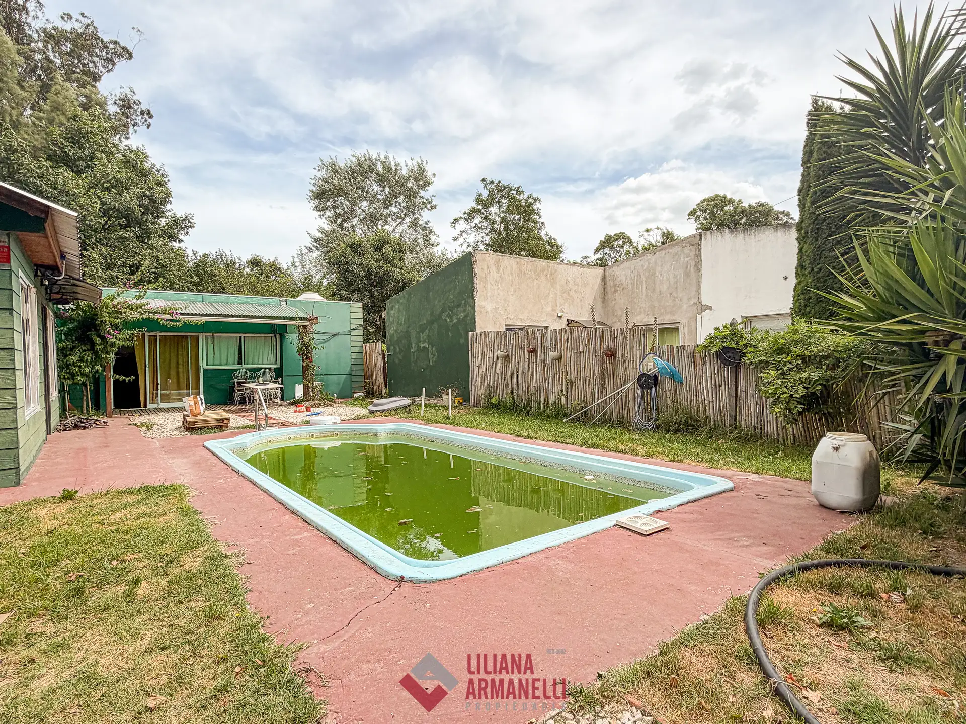 Casa 3 amb con quincho y pileta — Batán