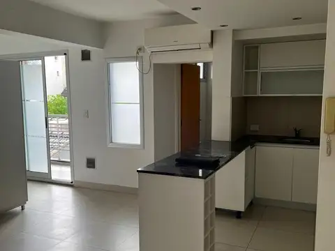Departamento en Alquiler en Caballito, $ 600.000