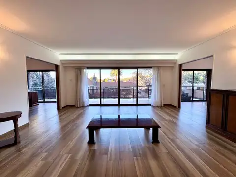 Departamento en Alquiler de 4 ambientes