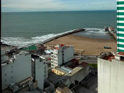 Venta Departamento 3 ambientes. Vista al Mar y Cochera. Punta Iglesia