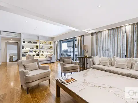 Quartier Libertador. MUY LINDO 4 dormitorios con dependencia. 3 cocheras. Amenities.