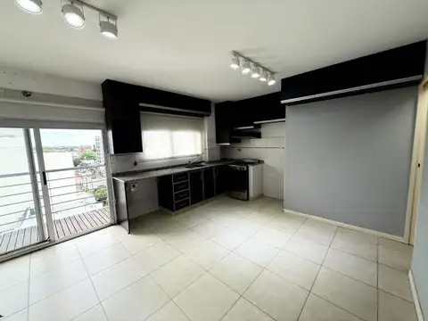 VENTA DEPTO 2 AMB CON BALCÓN PILETA Y SUM EN MORÓN