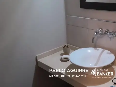 San Martín 400, Piso 1