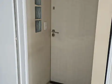 Estados Unidos 2300, Piso 1