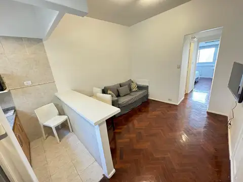 Departamento 2 amb Impecable   Muy luminoso   Barrio Norte Melo y Junin 