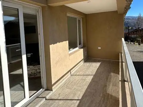 Departamento 6 ambientes con 2 baños