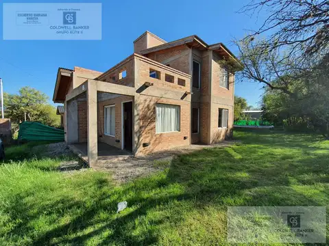 VENTA CASA DOS PLANTAS PILETA MERLO CARPINTERIA SAN LUIS