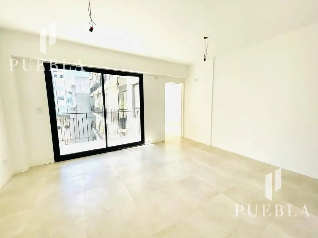 RIVADAVIA al 9900, Villa Luro