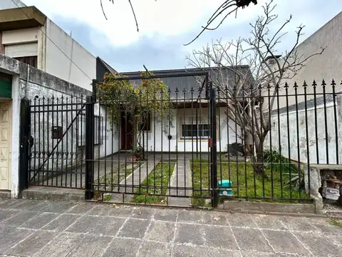 Casa  3 ambientes en venta Quilmes