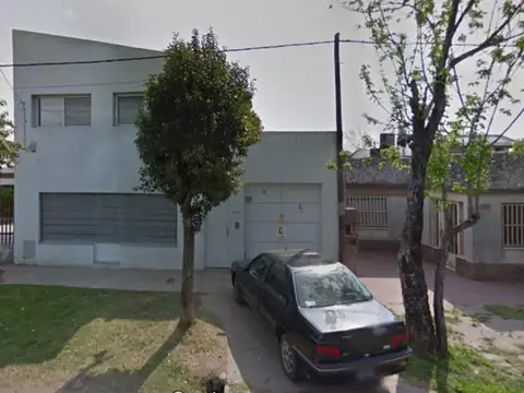 CASA EN VENTA DOS DORMITORIOS BARRIO VILLA URQUIZA