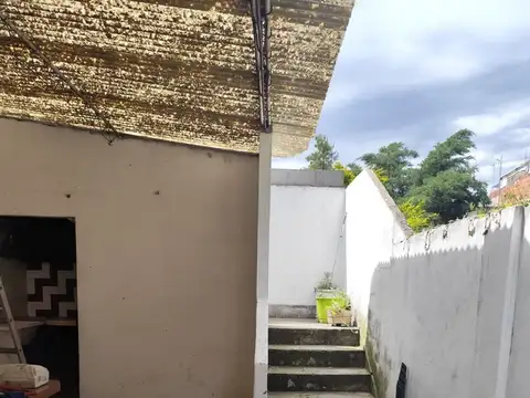Depto Tipo Casa en Venta en Bernal Oeste, USD 55.000