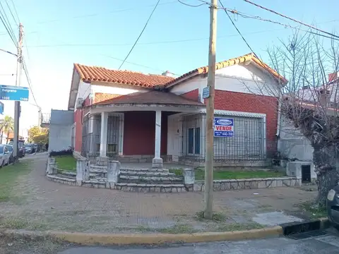 CASA EN LOTE PROPIO