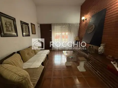 Casa en venta 4 ambientes Villa Maipu