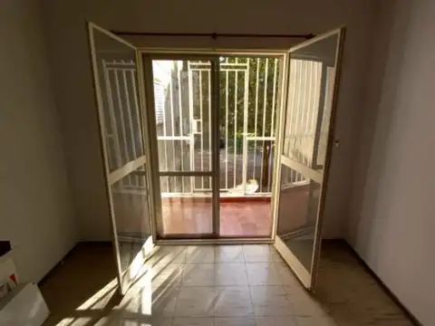 Departamento en Venta en Celedonio Escalada, USD 40.000