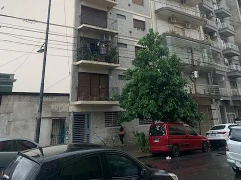 Alquiler  departamento 3 ambientes al frente  en Liniers