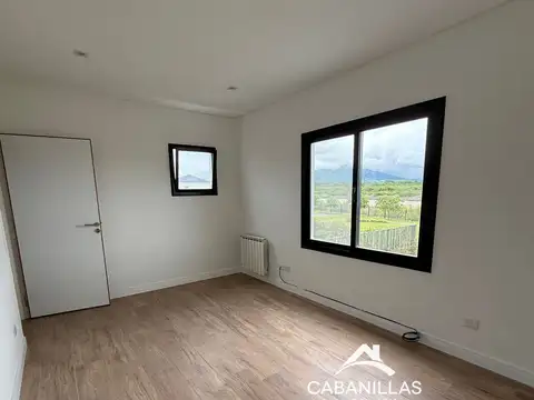 Casa 7 ambientes con 3 baños