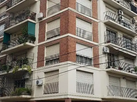 Semipiso 3 dormitorios y depend y 2 cocheras, Plaza Lezica