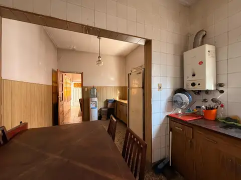 Casa 4 ambientes con 1 baño