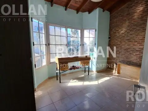 Casa de 3 amb s/lote propio  EN VENTA   En Barrio  Weekend 