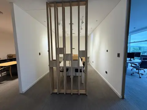 ALQUILER OFICINAS DE 277m2 EN OFFICE PARK SANLO CH