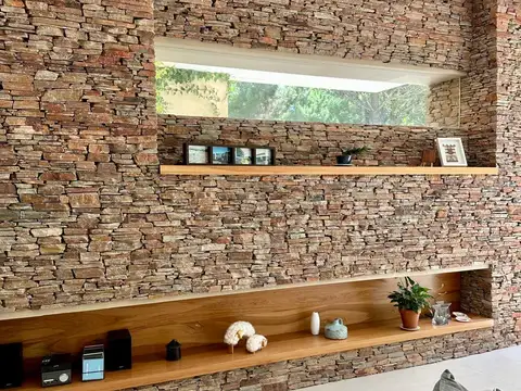 Casa 6 ambientes con 3 baños