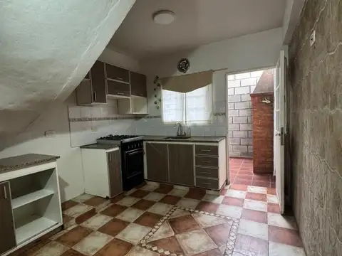 Depto Tipo Casa en Alquiler de 3 ambientes