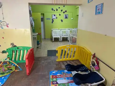 Casa 10 ambientes con 6 baños
