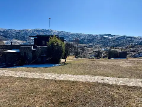 Casa 20 ambientes con 8 baños