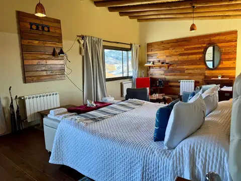 Casa en Venta con 8 cocheras