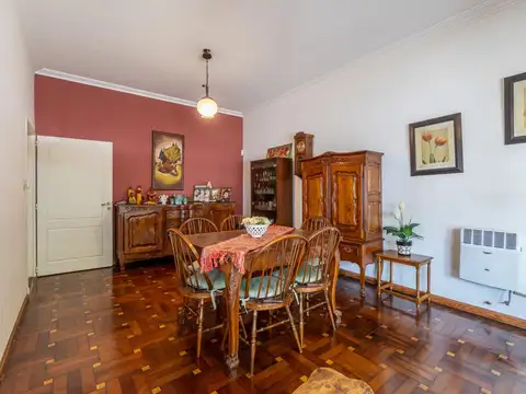 Casa 5 ambientes con 1 baño