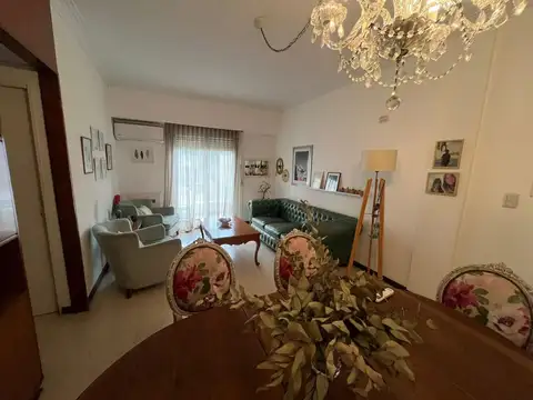 Juan Bautista Alberdi 1500, Piso 2