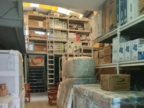 Galpon en Venta 39  mts Fondo